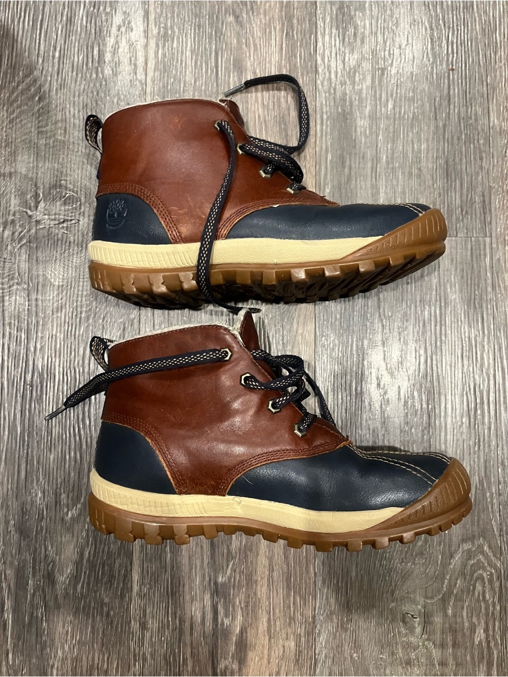 Timberland Women's Mt Hayes Waterproof Chukka Boots size 8